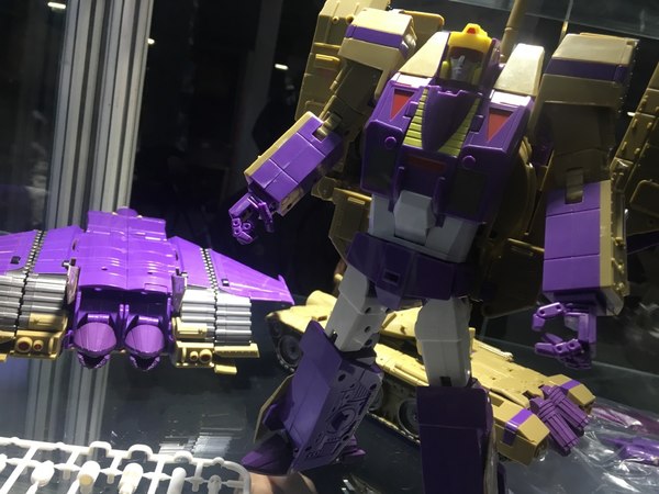 Third Party Products On Display   DX9, Toyworld, Maketoys, Iron Factory And More Xtransbots  (28 of 31)